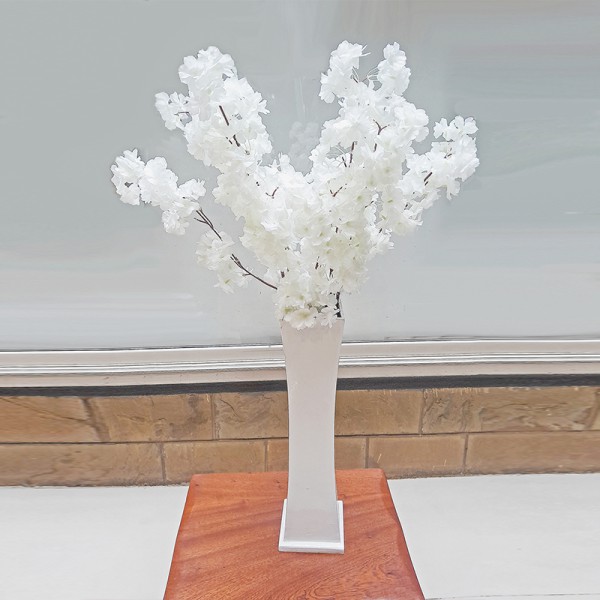 White Stand plus Blossoms